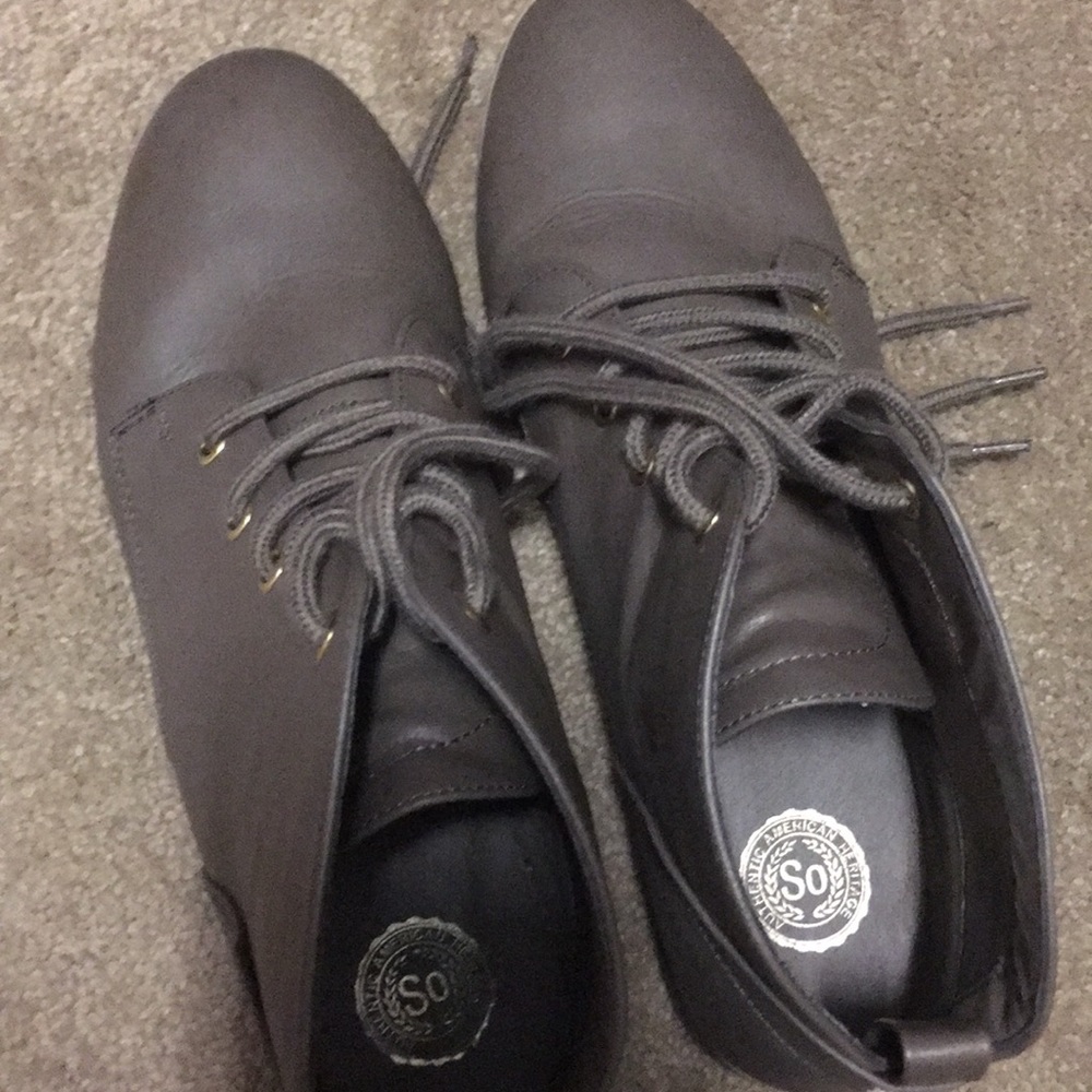 Chukka boots size 10